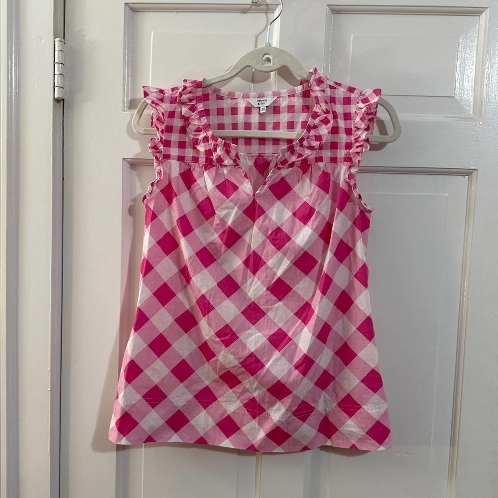 CROWN & ivy blouse